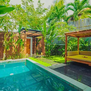 Bulan Bali , Jimbaran Indonesia